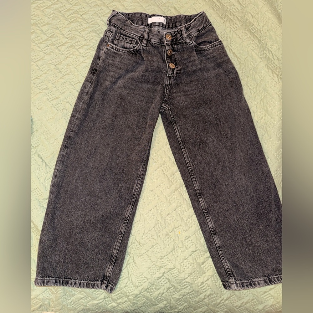 Zara girl’s Black High-Waist flare Jeans with Buttons size 8